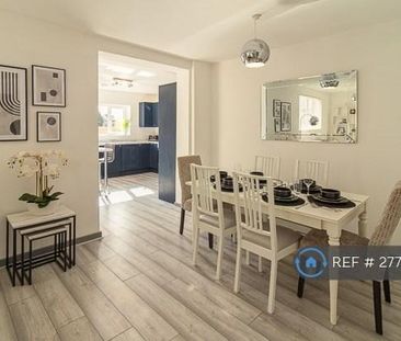 1 bedroom in a house share to rent - Photo 3