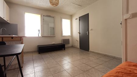 STUDIO meublé centre-ville - Photo 2