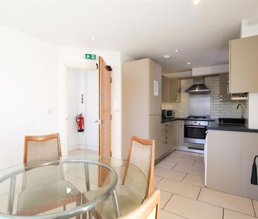 Blinco Grove, Cambridge - Photo 3