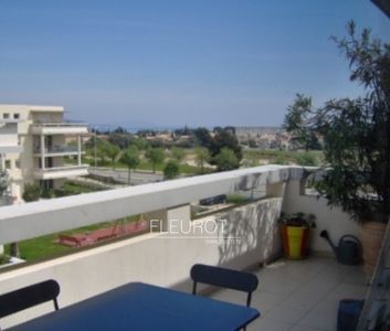 Location Appartement 2 pièces 43m² LA CIOTAT 13600 - Photo 2