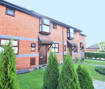 2 bedroom terraced house to rent - Photo 1