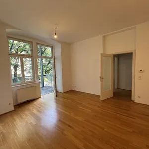 Imposante 3-Zimmer Wohnung mit **Balkon** in ruhiger Lage inkl. Heizungs- und Warmwasserkosten in *1050 Wien* - Photo 1