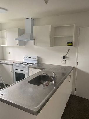 2 bedroom unit close to Mt Albert train station - Photo 1