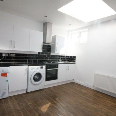 5 Bed - Macdonald Street , Birmingham, West Midlands - Photo 1