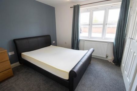 2 Bedroom Flat - Ground Floor - Photo 3