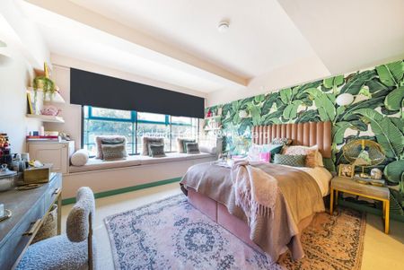 Hoover Building, Western Avenue UB6 - Photo 5