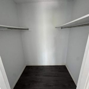 1 CH - 1 SDB - Côte Saint-Luc - $1,645 /mo - Photo 2