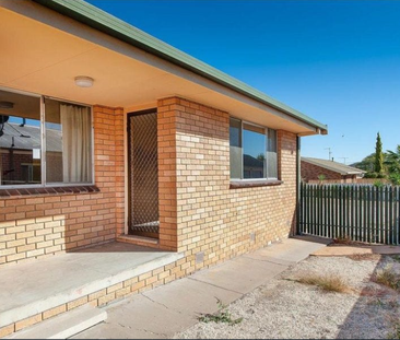 Modern & Convenient Living in East Albury - Photo 6