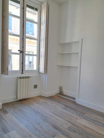 Location - Appartement rénové T2 de 45 m² - Photo 3