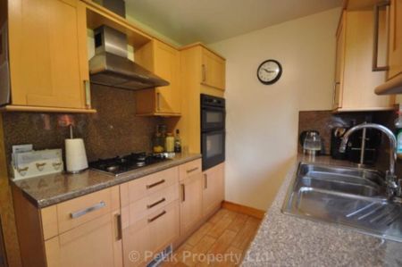 Woodberry Road, Essex - Photo 5