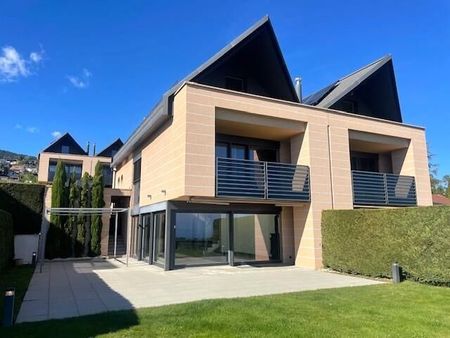 Villa jumelle de 270m2 utiles avec vue sur le lac, les Alpes et le Mont-Blanc - Photo 5