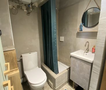 Location Appartement 2 pièces 37m² CUERS 83390 - Photo 2