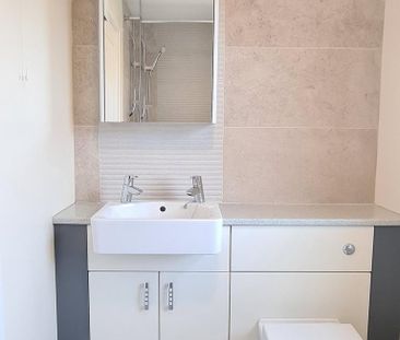 1 bedroom semi-detached house to rent - Photo 5