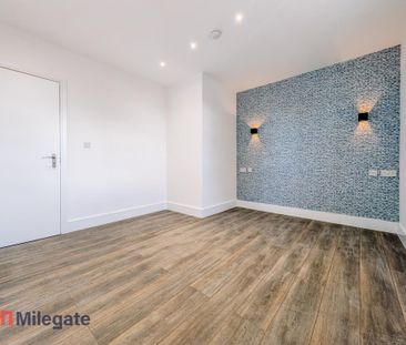 3 bedroom flat to rent - Photo 1