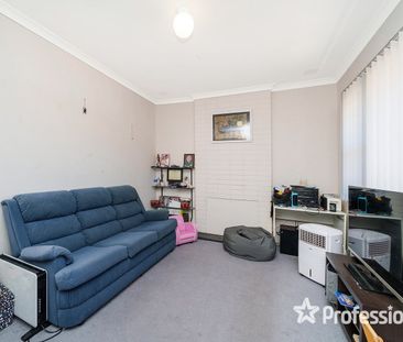 3 x 1 in Great location! - Photo 3