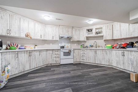 For Lease - 75 Parkside Drive Unit# Lower Level ( Legal Apt.), Brampton, Ontario - Photo 2