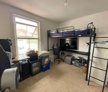 Kitchener Road, Rochester, Kent, ME2 - Photo 3