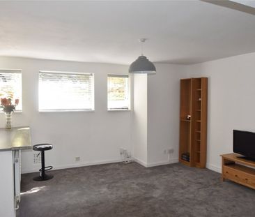 Osborne Road, Windsor, Berkshire,SL4 - Photo 6