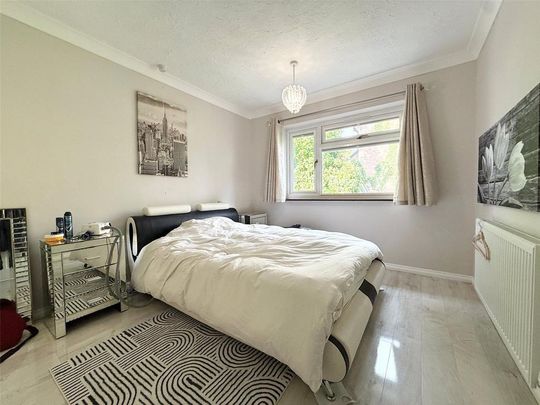 2 bedroom bungalow to rent - Photo 1