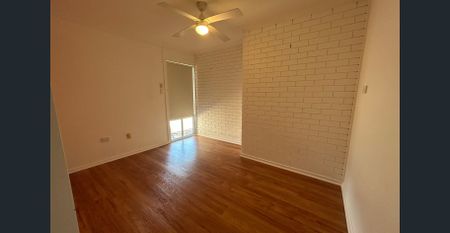 MODERN FAMILY HOME WITH SPACIOUS OUTDOOR LIVING - Photo 3