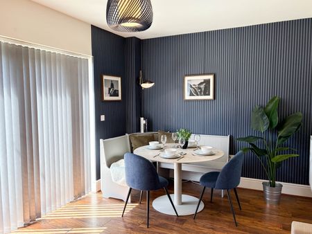 4 Bed Semi-Detached House, Edgewood Road, M9 - Photo 4