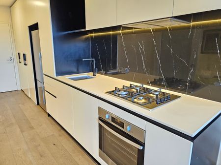 Modern Living - Fully Furnished - Photo 4
