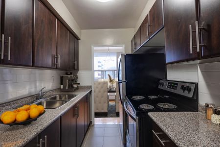 One Bedroom Apartment - Photo 5