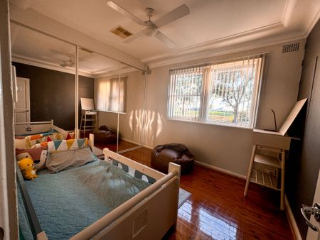 Conveniently Located Family Home - Photo 5