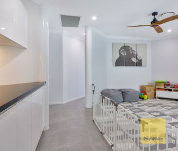 6 Strathford Court, Parkwood QLD 4214 - House For Rent | Domain - Photo 2