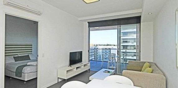 "Stylish and Modern Apartment for Rent in Trendy Woolloongabba Location - Enquire Now!" - Photo 2