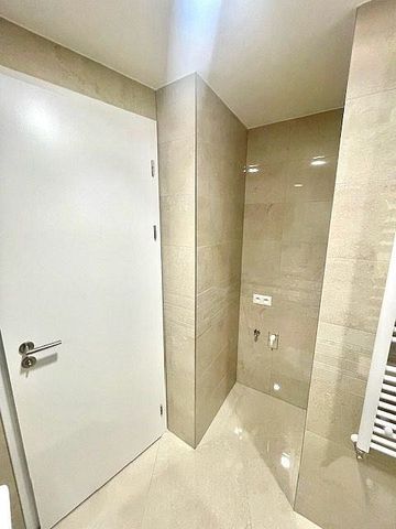 Pronájem bytu 2+kk 44 m² - Fotografie 3