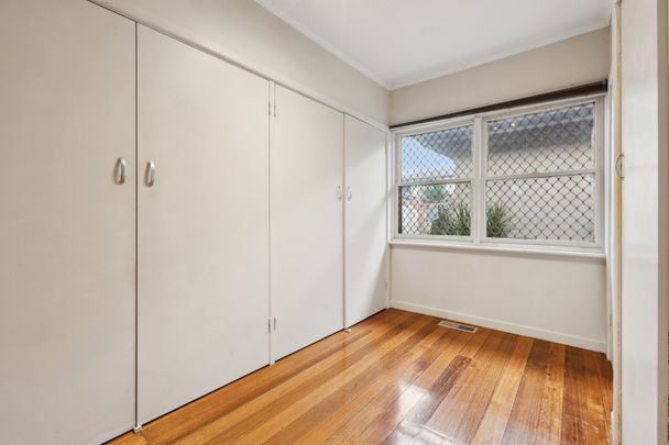 15 Lasiandra Ave , NUNAWADING - Photo 1