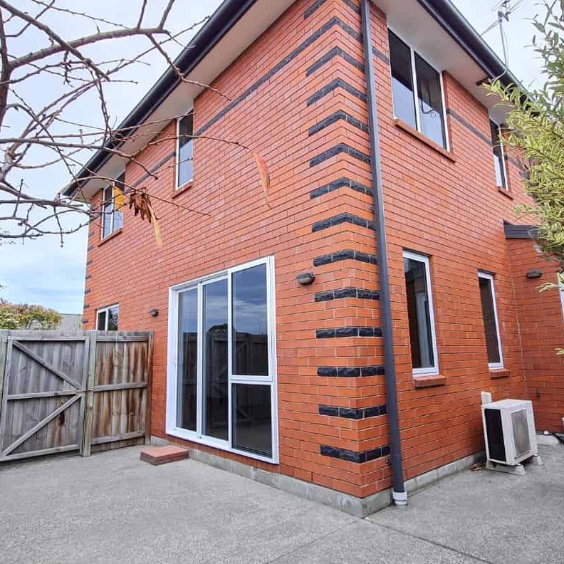 Woolston - 2 Bedroom - Photo 1