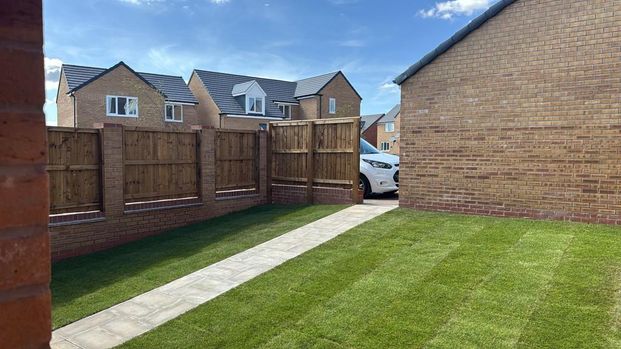 3 bedroom detached house to rent - Photo 1