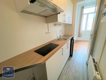 Location Appartement 1 pièce 24m² LILLE 59000 - Photo 2