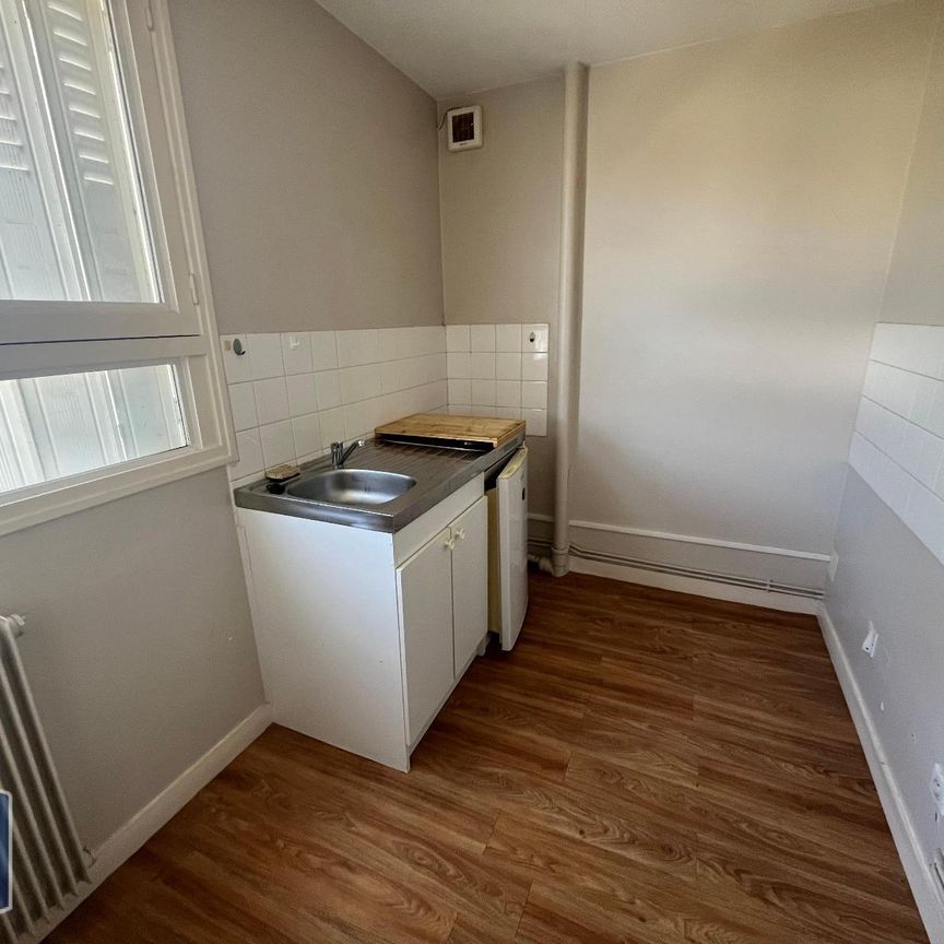 Location Appartement 1 pièce 25m² LIMOGES 87000 - Photo 1