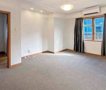 Life By The Beach!! - Photo 2