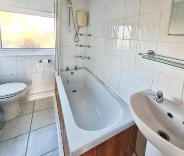 2 bedroom terraced house to rent - Photo 5