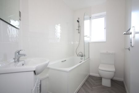 Foxhills, Woking - Photo 5