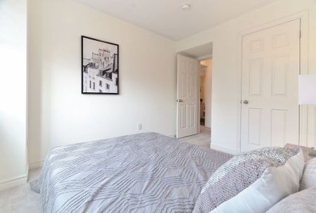 For Lease - 2420 Baronwood Drive Unit# 1704, Oakville, Ontario - Photo 2