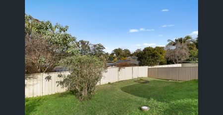 4 Bedroom House with 1 bedroom Granny flat - Photo 2