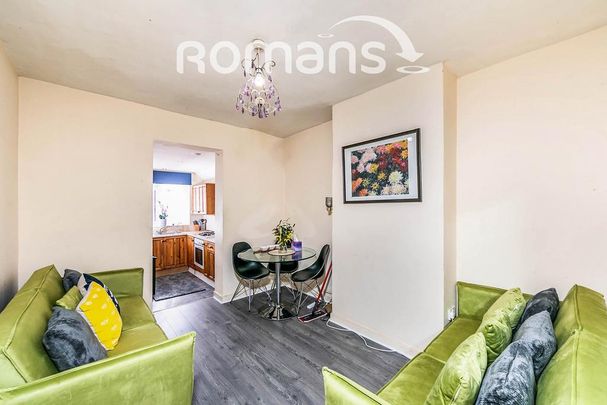 3 bedroom flat to rent - Photo 1
