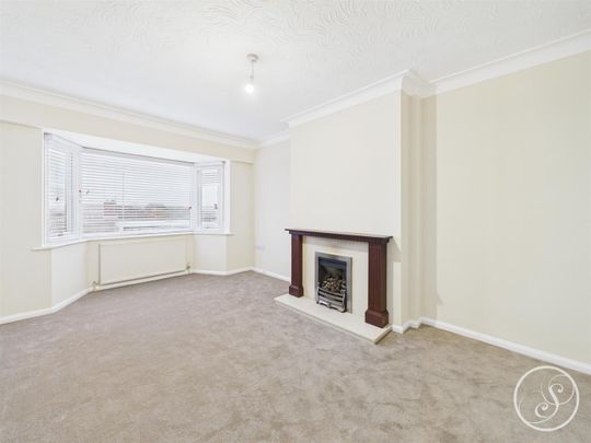 Banksfield Avenue, Yeadon, Leeds, LS19 - Photo 1