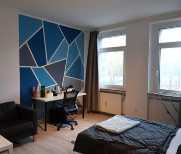 Top Lage: Gepflegte 3-zkb-wohnung Im 1. Og In Osnabrück - Photo 2