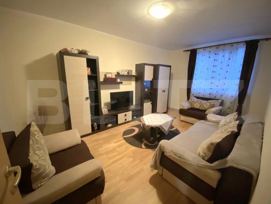 Apartament 3 camere, 70 mp, zona Tolstoi - Fotografie 1