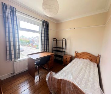 5 bedroom detached house to rent - Photo 5