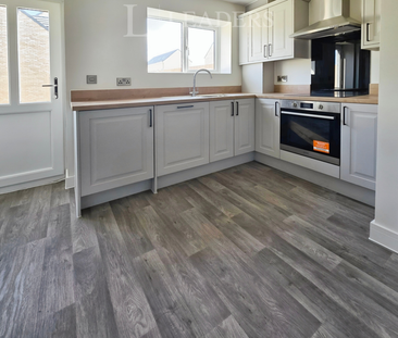 3 bedroom semi-detached house to rent - Photo 5