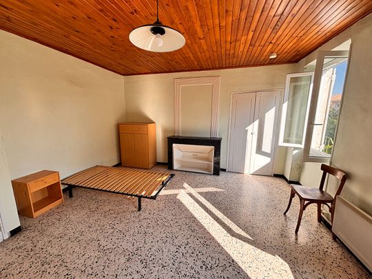 NIMES SAINT CESAIRE STUDIO ETUDIANT, - Photo 1