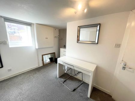 Haddon Avenue (room 1) Leeds - Photo 3