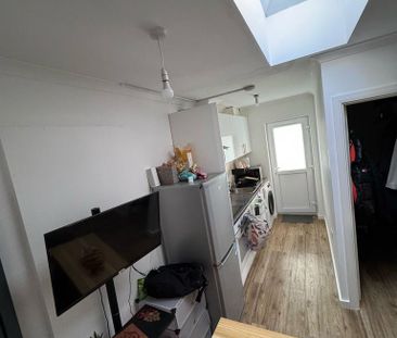 1 bedroom detached house to rent - Photo 4